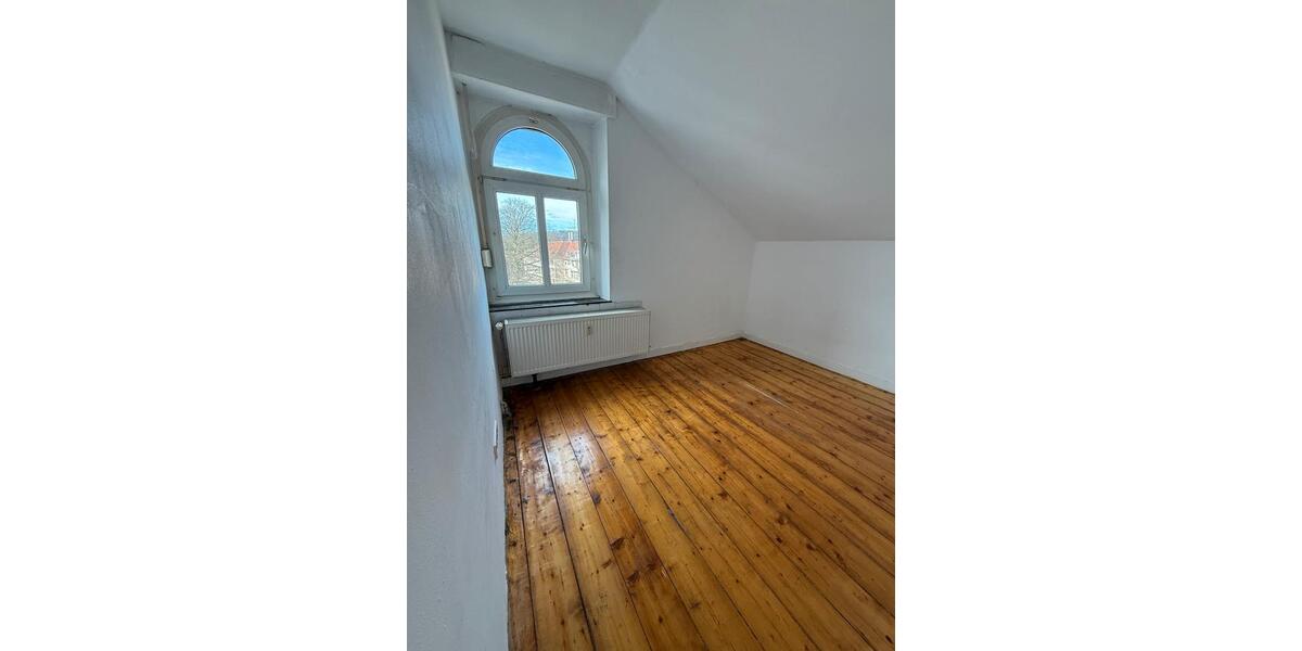 Dachgeschoßwohnung Hagen Hohenlimburg - 4 Zimmer, 122 m&sup2;, 1.250&euro; | Angebot:25284237