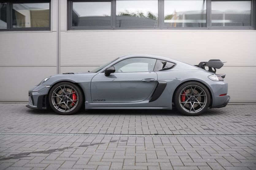 Porsche Cayman 6.600 km 169.900 € Holzwickede 59439
