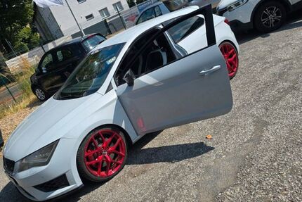 Seat Leon 151.000 km 13.300 &euro; Essen 45357
