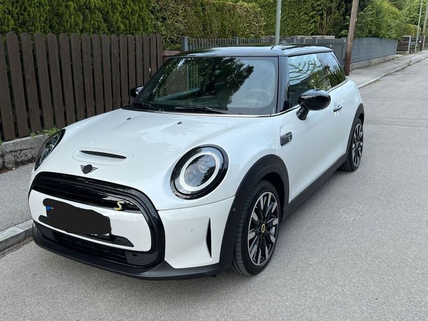 Cooper SE