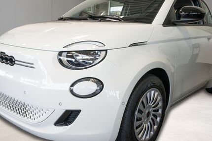 Fiat 500 9.990 km 28.790 € Herne 44625
