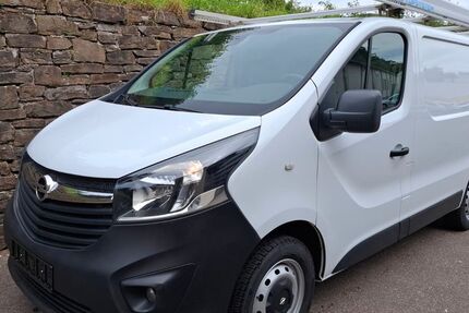 Opel Vivaro 79.000 km 15.900 € Mülheim an der Ruhr 45481