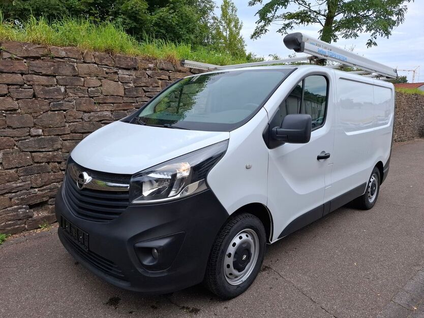 Opel Vivaro 79.000 km 15.900 € Mülheim an der Ruhr 45481