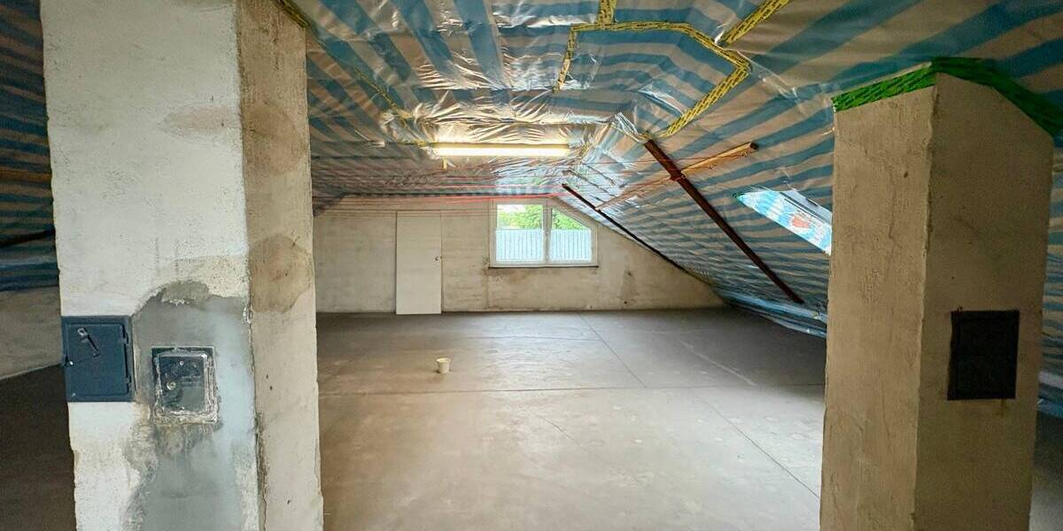 Mehrfamilienhaus, Wohnhaus Bochum Höntrop - 6 Zimmer, 186 m&sup2;, 690.000&euro; | Angebot:21893461