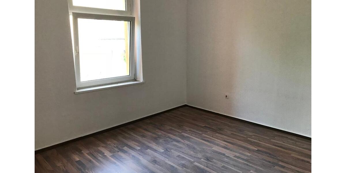 3 Schlafzimmer 1 Wohnzimmer 1 Kü. Bad Korr. Keller 86 4.5 zimmer