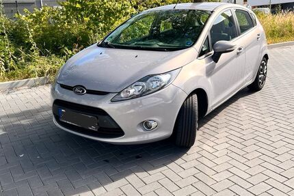 Ford Fiesta 230.930 km 2.100 &euro; Gelsenkirchen 45894