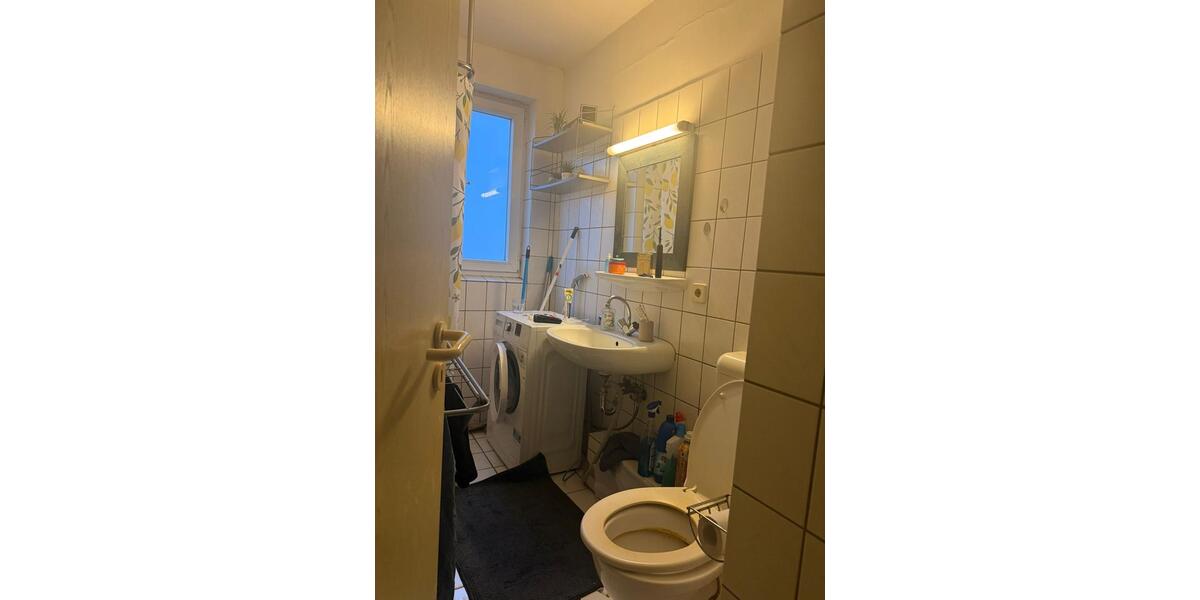 Erdgeschoßwohnung Essen Stadtbezirk V - 1 Zimmer, 25 m&sup2;, 350&euro; | Angebot:26413517