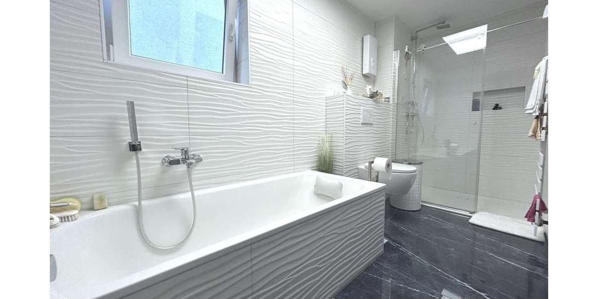 Etagenwohnung Bochum Bochum-Nord - 3 Zimmer, 83 m&sup2;, 179.000&euro; | Angebot:26695824