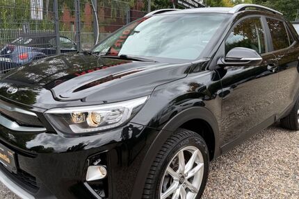 Kia Stonic 61.661 km 14.500 € Essen 45355