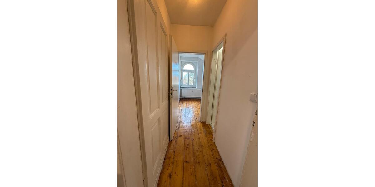 Dachgeschoßwohnung Hagen Hohenlimburg - 4 Zimmer, 122 m&sup2;, 1.250&euro; | Angebot:25284237