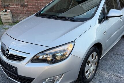 Opel Astra 223.827 km 3.790 € Remscheid 42857