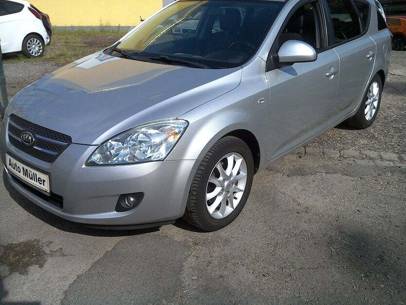 Kia ceed / Ceed 92.000 km 5.900 € Mülheim-Speldorf 45478