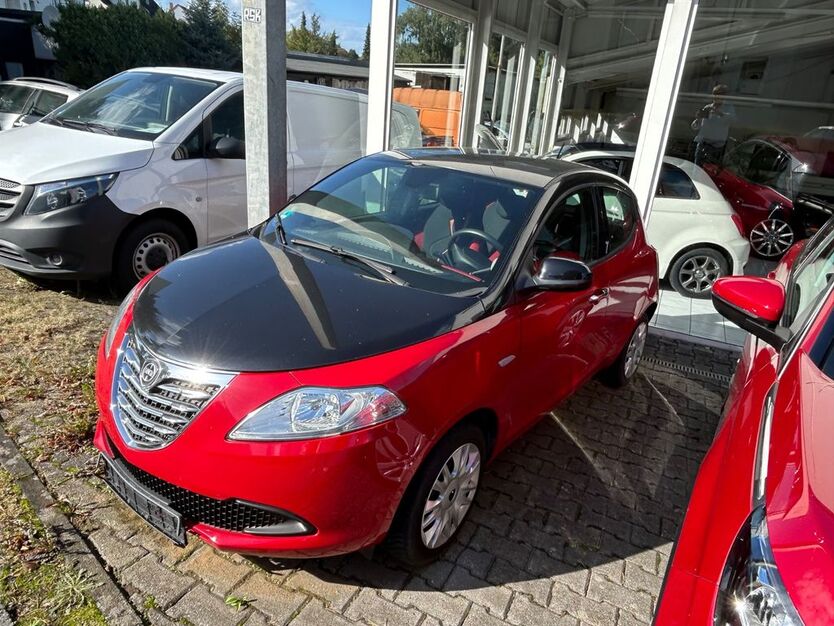 Lancia Ypsilon 21.679 km 4.990 € Bochum 44879