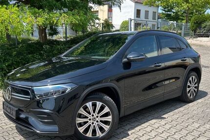 Mercedes EQA