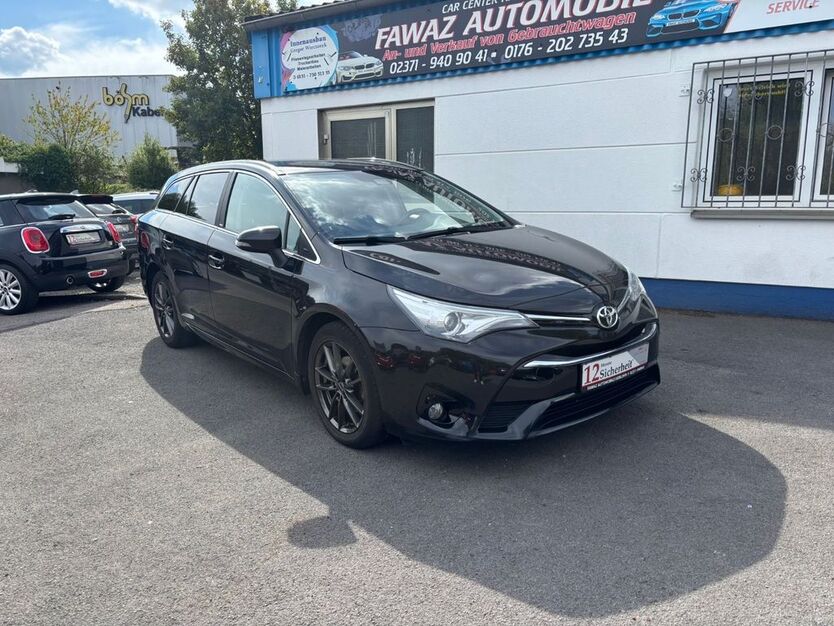 Toyota Avensis 161.000 km 10.390 € Iserlohn 58640