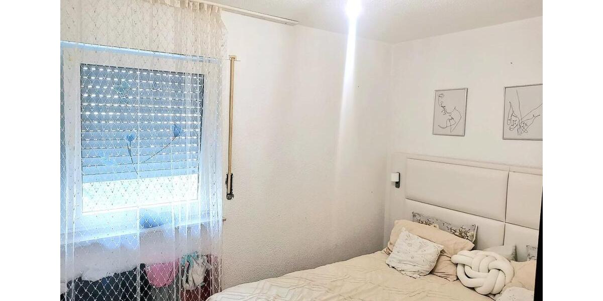 Provisionsfreie 3,5-Z.-Whg mit Loggia, Garage & Gem.-garten 3.5 zimmer