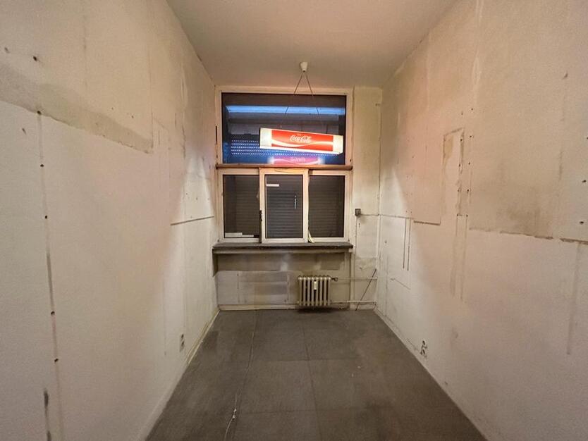 Kleiner, aber funktionaler Kiosk, alternativ Lagerfläche für den Handel und das Handwerk! zimmer