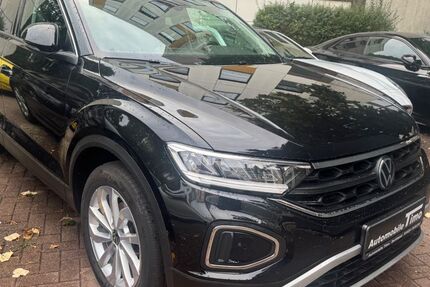 VW T-Roc 82.800 km 18.700 € Dortmund 44145