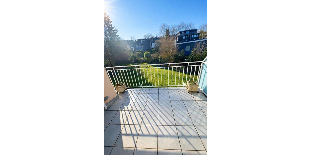 Etagenwohnung Wuppertal Lichtenplatz - 3 Zimmer, 110 m&sup2;, 1.400&euro; | Angebot:25353891