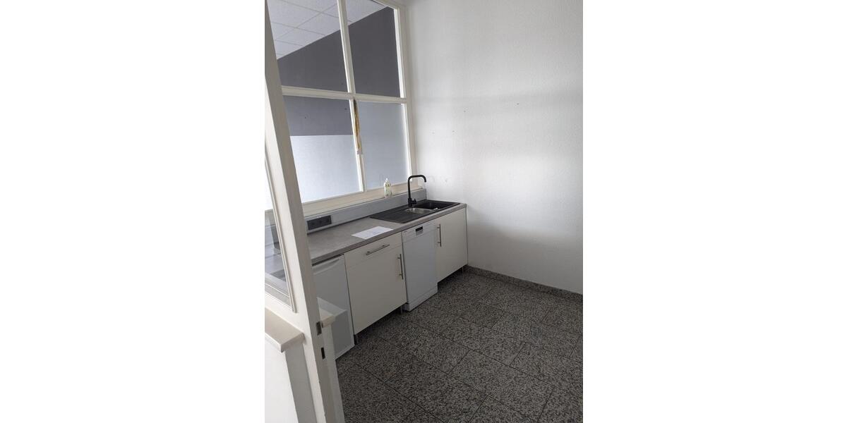 Attraktive Büro- Gewerbeetage im Gewerbegebiet Henrichshütte zimmer