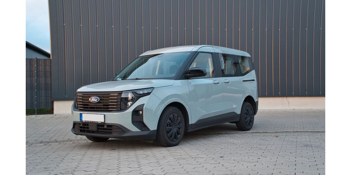 Ford Tourneo Courier 32.000 km 21.900 &euro; Marl 45770