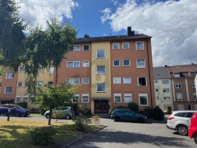 HELLES NEST MIT BALKON