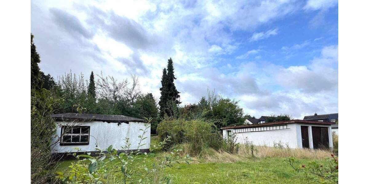 Doppelhaushälfte mit 4 Zi. + Garage auf weitläufigem Gartengrundstück in Dortmund Brackel 5 zimmer