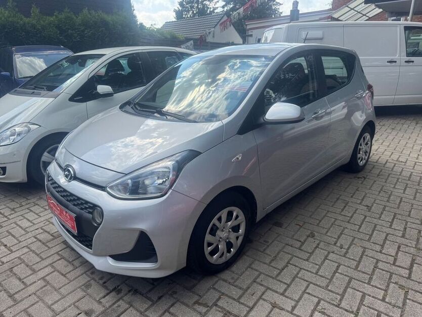i10