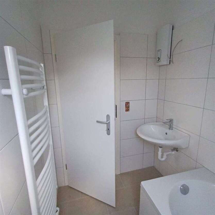 Wohnung zum Mieten in Oberhausen 255 € 25 m²