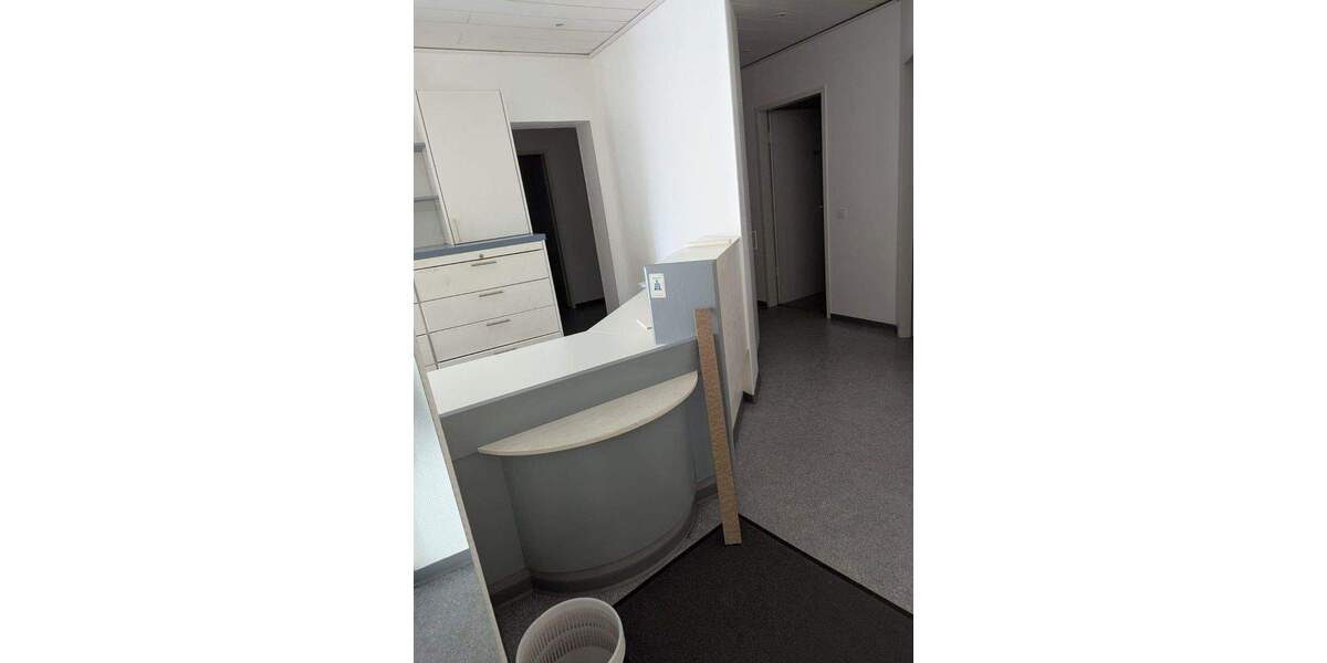 Ehemalige Zahnarztpraxis in Herne - vielseitig nutzbar für Heilberufe, Massage oder Büro zimmer