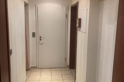 Helle Zweieinhalbzimmer-Wohnung im 1. OG mit 64 m2 2 zimmer