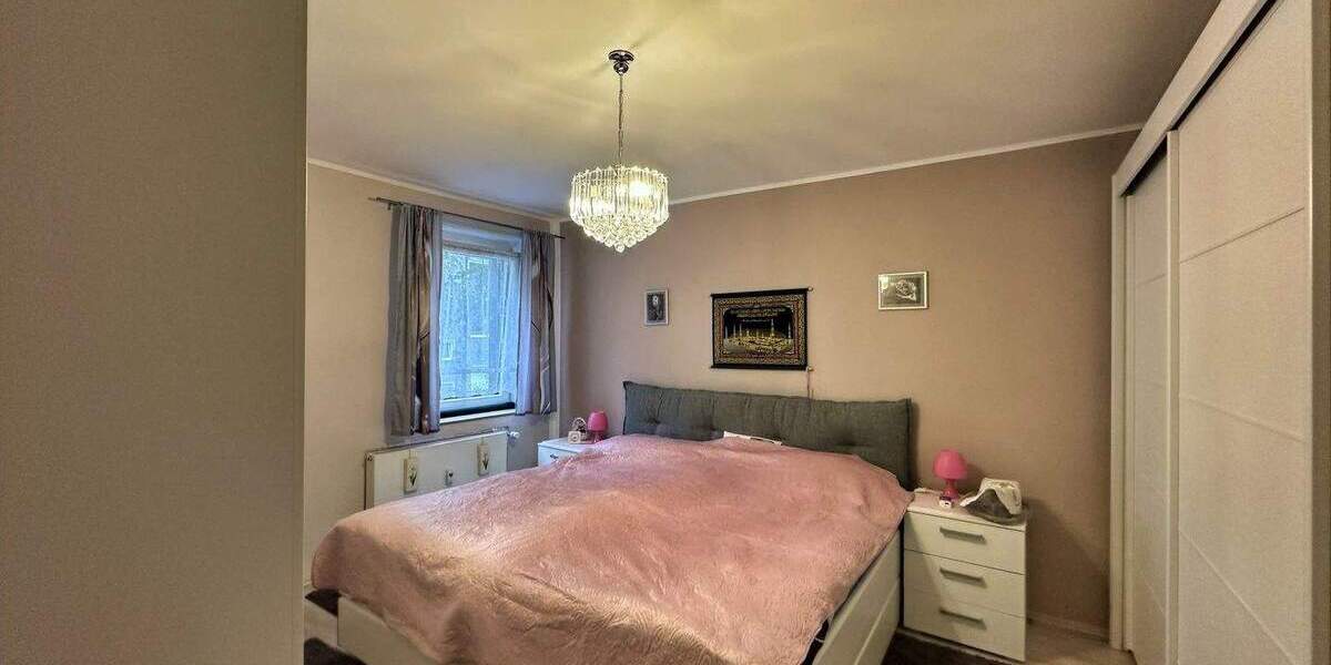 Etagenwohnung Essen Altenessen-Süd - 3 Zimmer, 88 m&sup2;, 140.000&euro; | Angebot:24390108