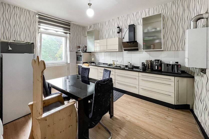 4 Familienhaus - modernisiert - voll vermietet