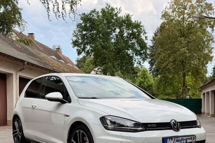 VW Golf 112.000 km 15.500 &euro; Marl 45772
