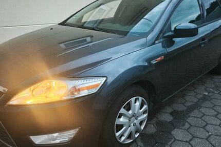Ford Mondeo 265.000 km 1.999 &euro; Hattingen 45527