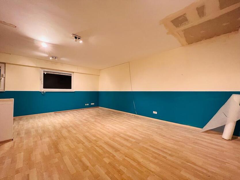 BÜRO33qm*TOP Lage Frankenstr.BREDENEY*Stark befahren+Fensterfront zimmer