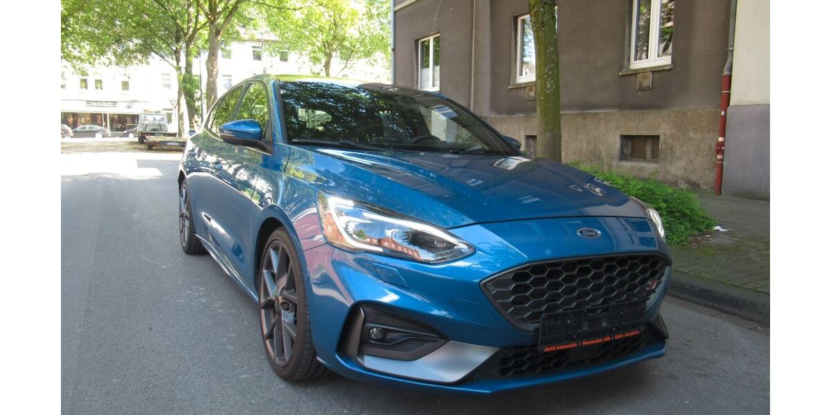 Ford Focus 92.000 km 17.900 &euro; Gelsenkirchen 45889