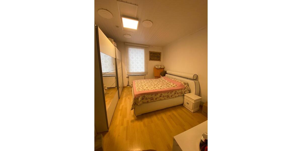 Etagenwohnung Bochum Höntrop - 4 Zimmer, 90 m&sup2;, 820&euro; | Angebot:25402738