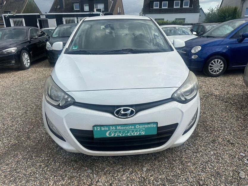 i20