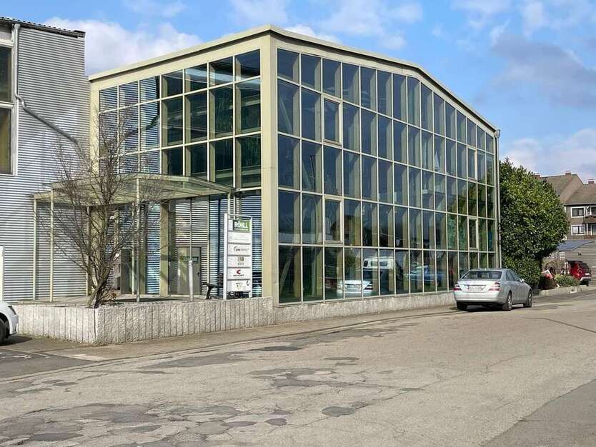 Halle in Bochum 3.850.000 € 2696.5 m²