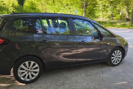 Opel Zafira Tourer 131.657 km 9.600 &euro; castrop Rauxel 44581