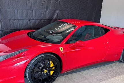 Ferrari 458 27.900 km 220.000 € Essen 45133