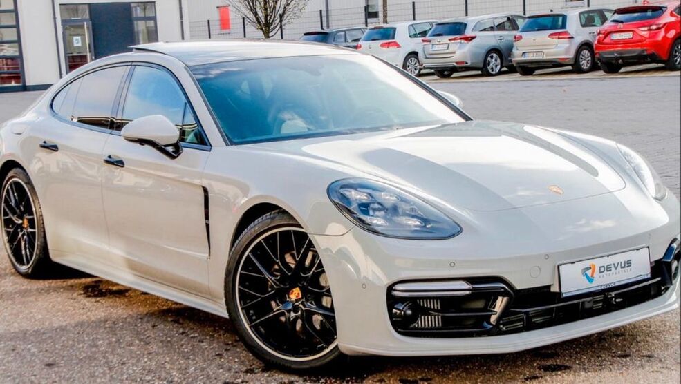 Porsche Panamera 30.000 km 99.500 € Dortmund 44137