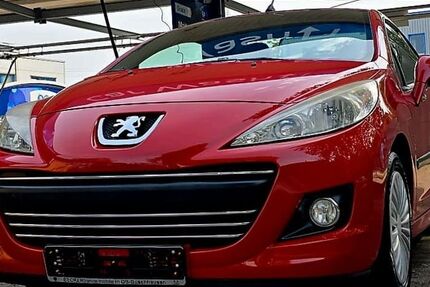Peugeot 207 118.000 km 3.990 &euro; Mülheim an der Ruhr 45473