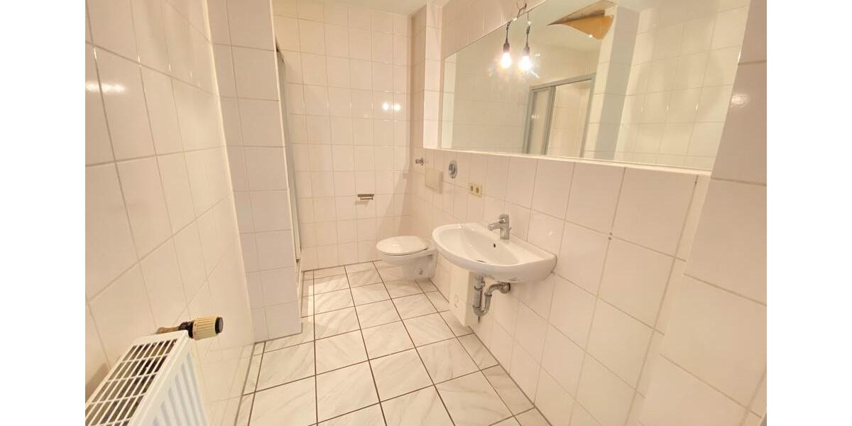 Frisch renovierte 2 Zimmerwohnung zimmer