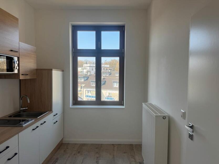 Helle teilmöblierte Wohnung in saniertem Altbau ab Juni 2025 i