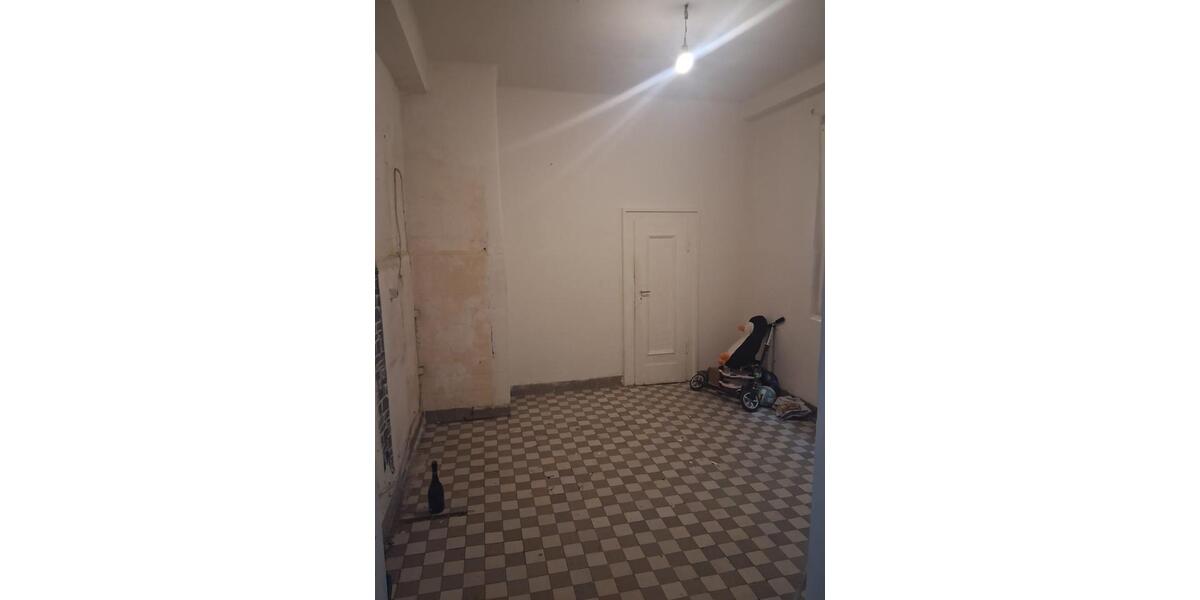 Etagenwohnung Gelsenkirchen - 5 Zimmer, 100 m&sup2;, 700&euro; | Angebot:26546029