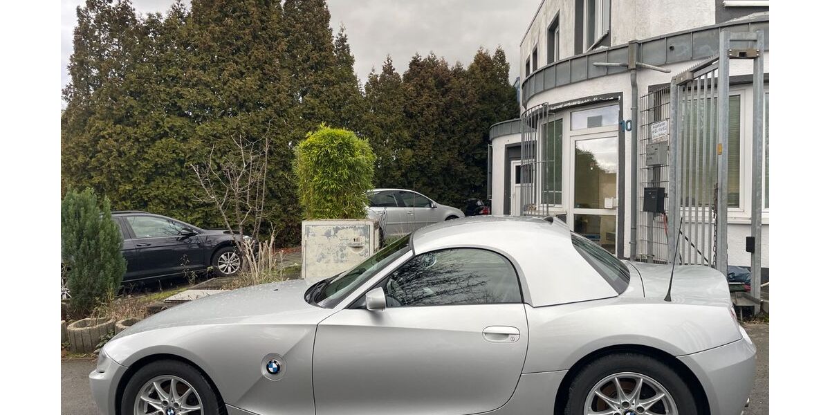 BMW Z4 95.518 km 9.990 &euro; Essen 45326