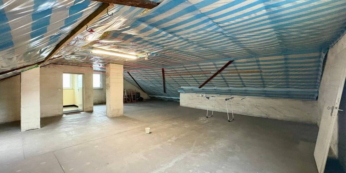 Mehrfamilienhaus, Wohnhaus Bochum Höntrop - 6 Zimmer, 186 m&sup2;, 690.000&euro; | Angebot:21893461