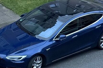 Tesla Model S 202.000 km 38.500 &euro; Essen 45327